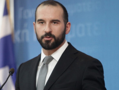 Τζανακόπουλος: Η Μέι βρίσκεται αποδυναμωμένη στο εσωτερικό του κόμματός της